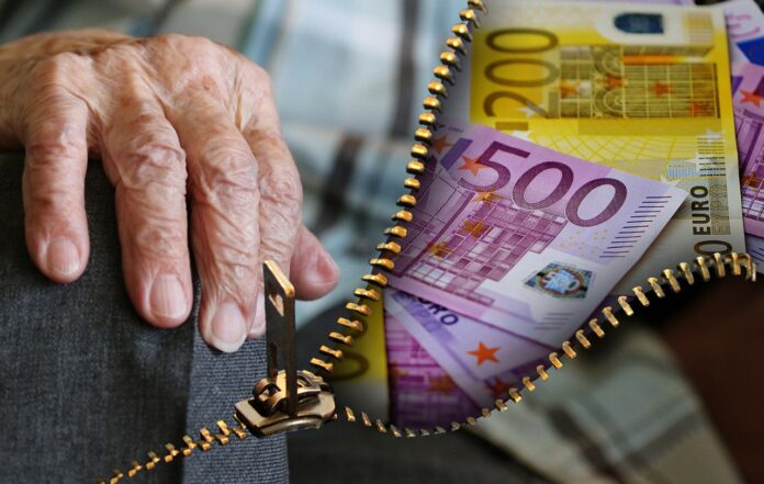 Pensione di vecchiaia requisiti e calcolo importo assegno