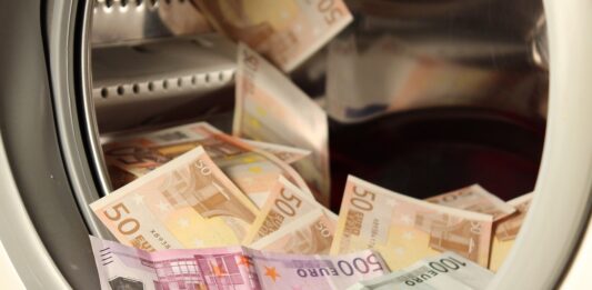 soldi in lavatrice