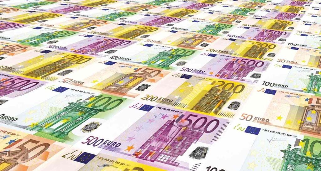 banconote da 500 e da 200 euro