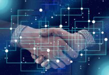 blockchain con stretta di mano