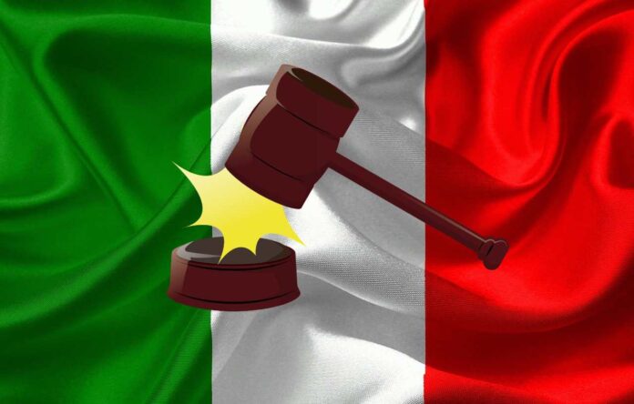 asta bot 27 settembre 2023 bandiera Italia con martello asta