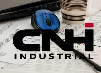 mouse, una penna e monete