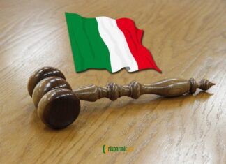 martello asta e bandiera Italia