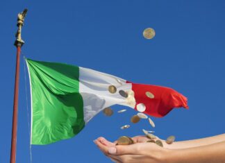 bandiera italiana e soldi che cadono