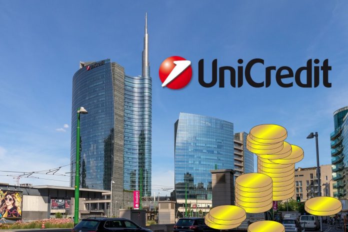 Torre Unicredit con logo della banca