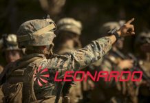 soldati e logo di Leonardo