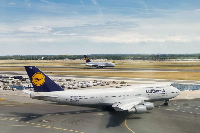 aereo della compagnia Lufthansa