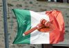bandiera Italia e martelletto asta