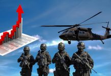 soldati con elicottero