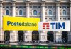 Azioni TIM e OPAS Poste Italiane: cosa cambia con deposito documento? loghi Poste e TIM e sullo sfondo la borsa di Milano