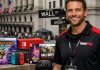 Azioni GameStop e trimestrale: previsioni. Cosa dicono le opzioni Wall Street e videogiochi con commesso GameStop