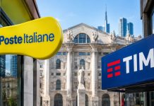 facciata borsa di Milano e insegne Poste e TIM