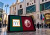 facciata borsa e Mps e Intesa su tablet (AI)